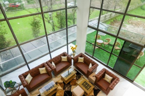 Luxury 6BHK Heated Pool Discotheque Villa in Igatpuri